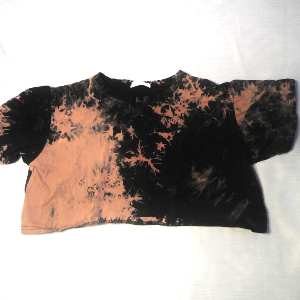 Large Cropped T-Shirt